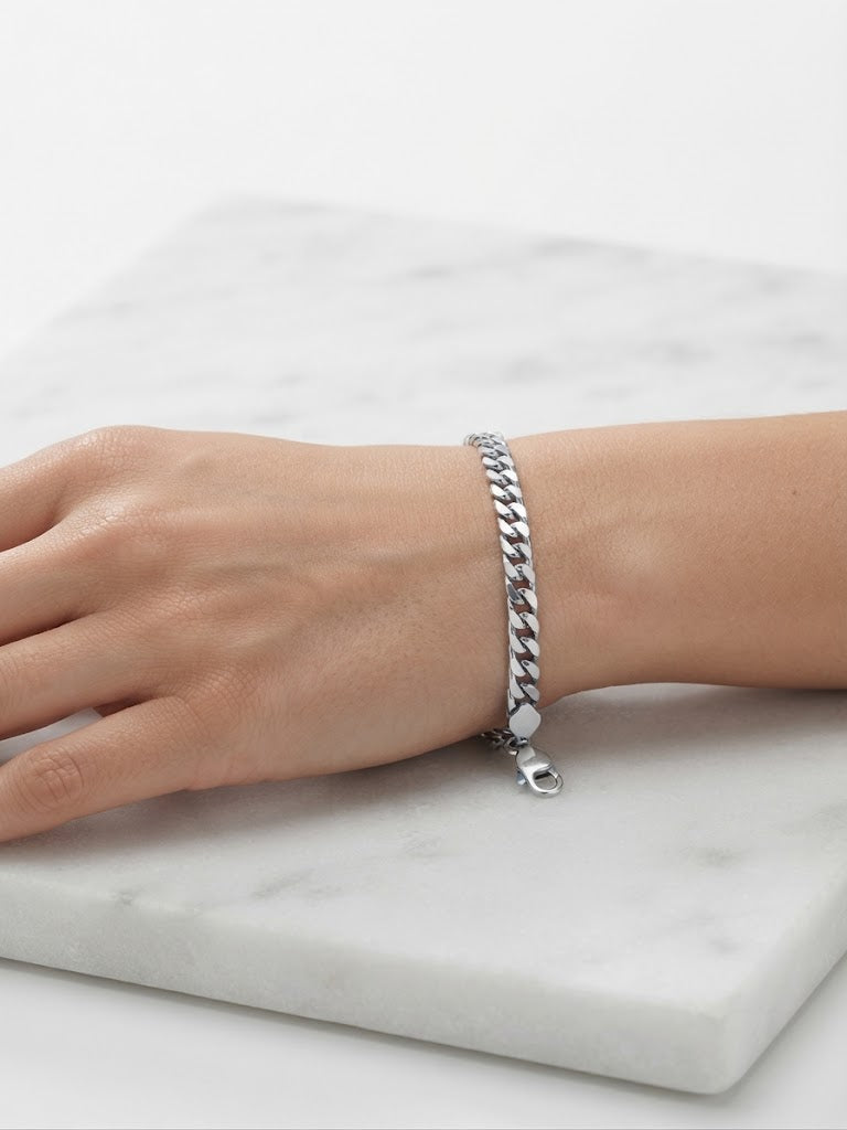 Minimalist Curb Link Bracelet