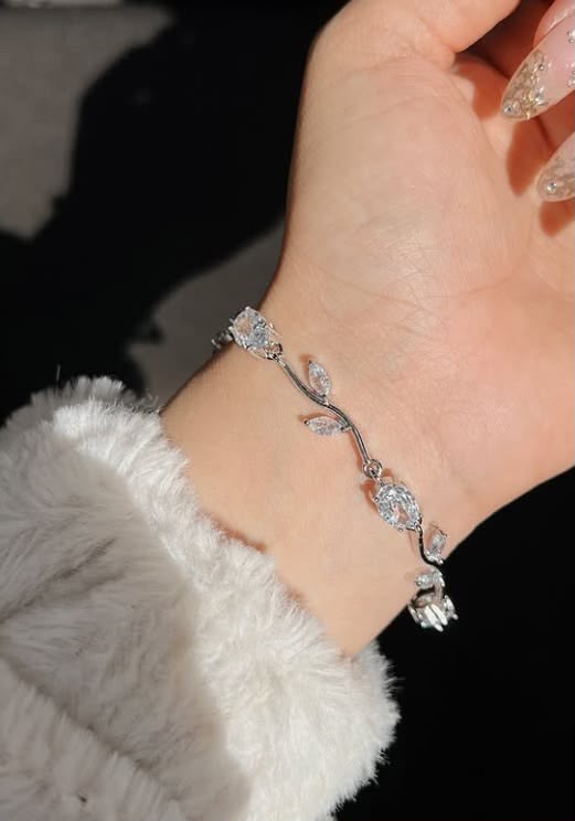 H&M Jewels Silver Tulip Bracelet