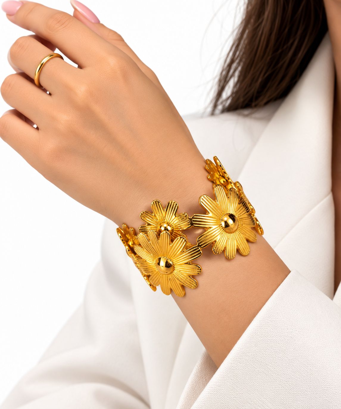H&M Jewels Premium Brass Finish Anti-Tarnish Textured Daisy Cuff