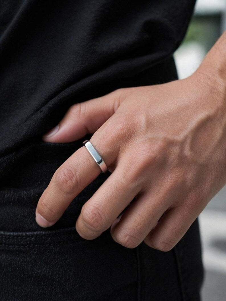 Silver Minimalist Flat-Top Ring